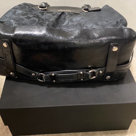 Coach large Madison bag euc f15669 - Picture 6 of 9